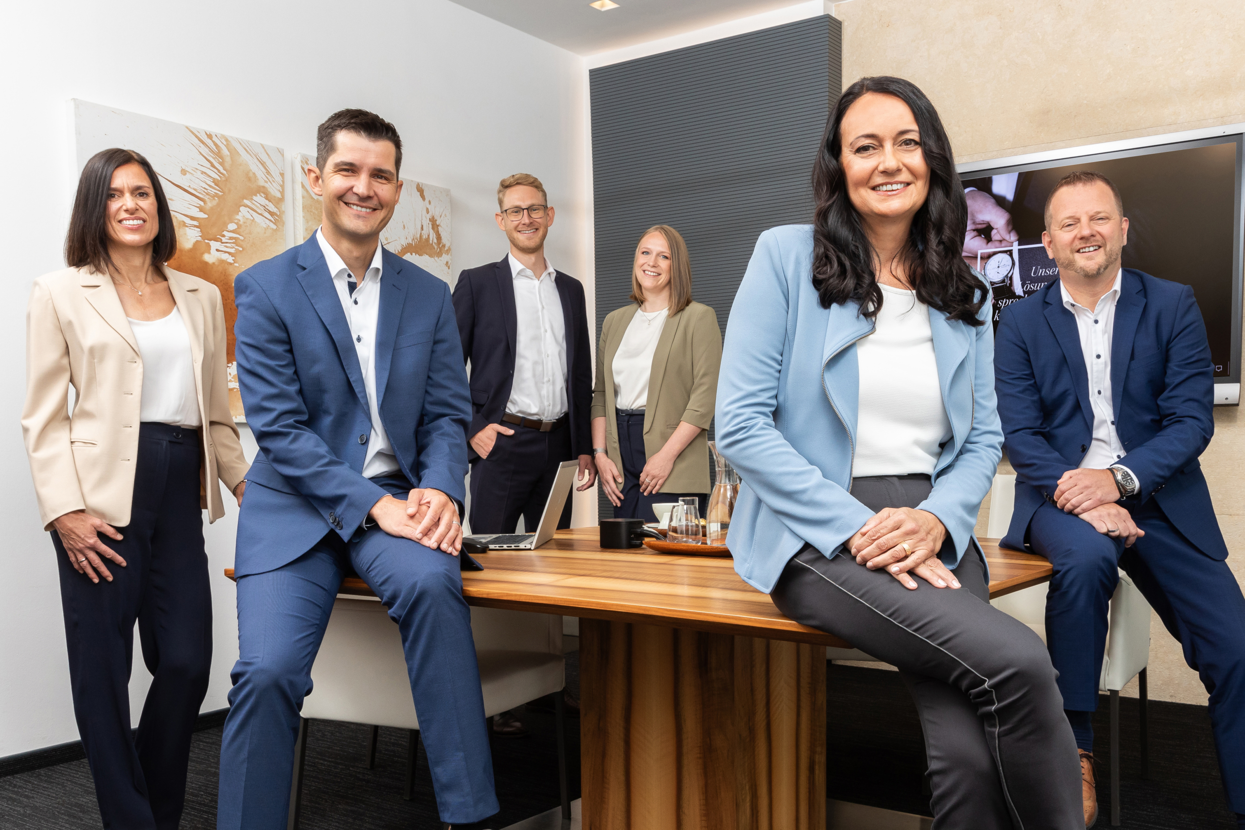 Foto vom Private Banking Team im Besprechungsraum